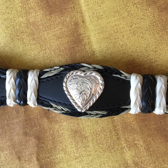 Distressed concho heart w horse hair Western belt - Picture 7 of 8